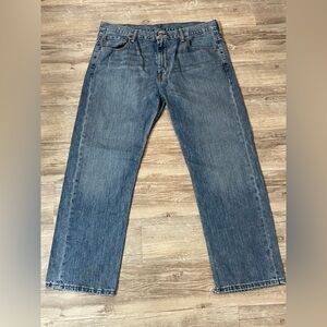 Men’s Levi’s 569 Jeans size 36x30. EUC